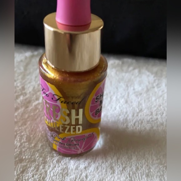 Liquid highlighter - Picture 2 of 4